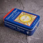 უნივერსალ ვეიტის ტაროს დასტა რკინის ყუთში | პრემიუმ ხარისხი